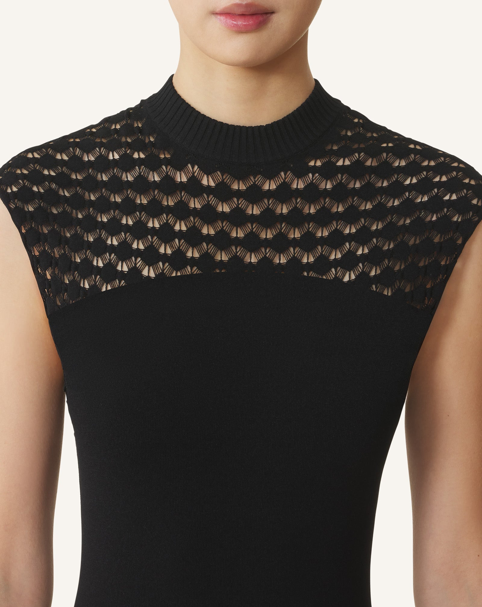 LACE DETAIL VISCOSE DRESS - 5