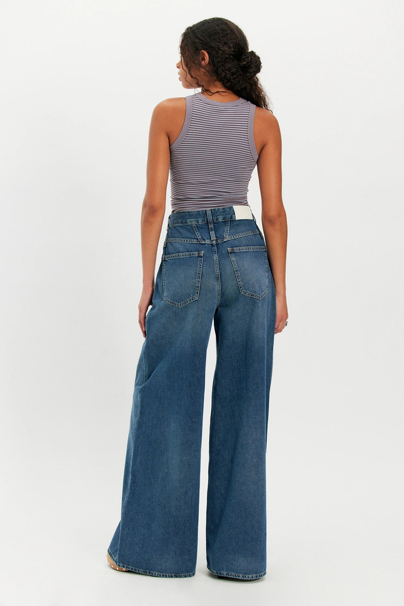 CLOSED Closed Zoya-X Jeans outlook