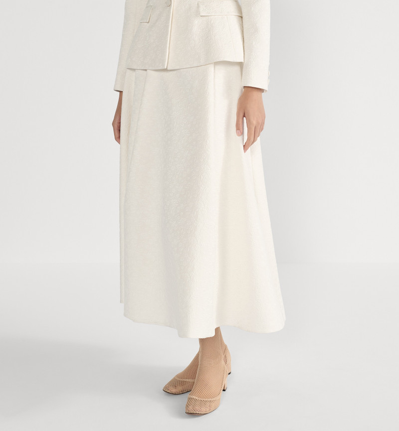 Mid-Length Flared Skirt 3