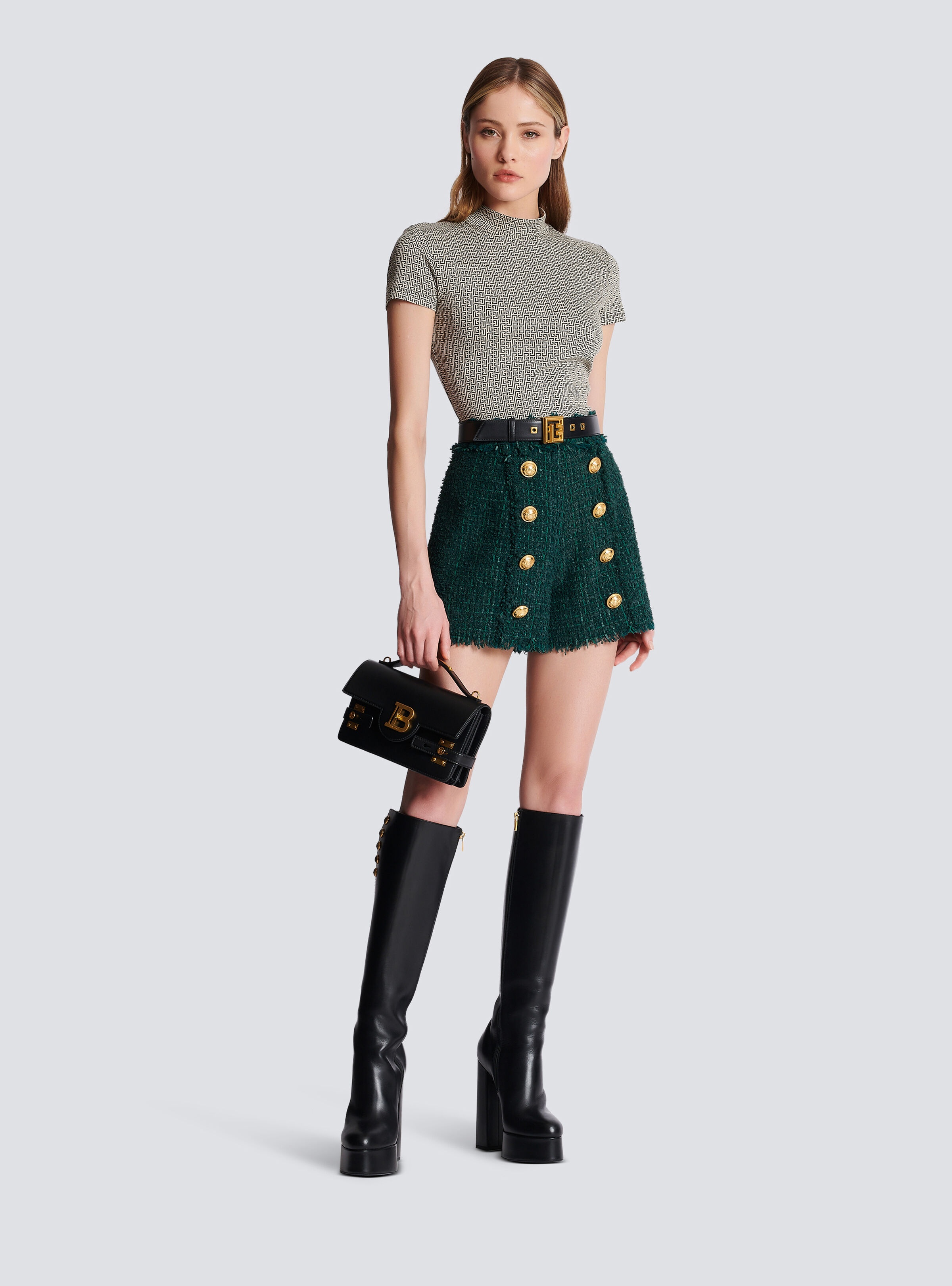 Tweed shorts with buttons - 2