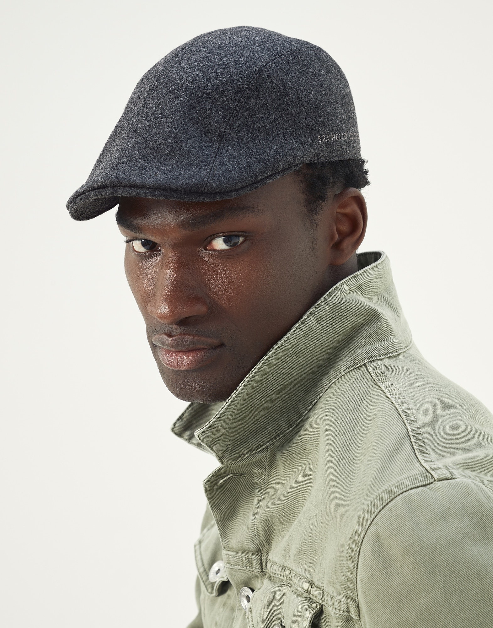 Virgin wool flannel flat cap with embroidered logo - 3