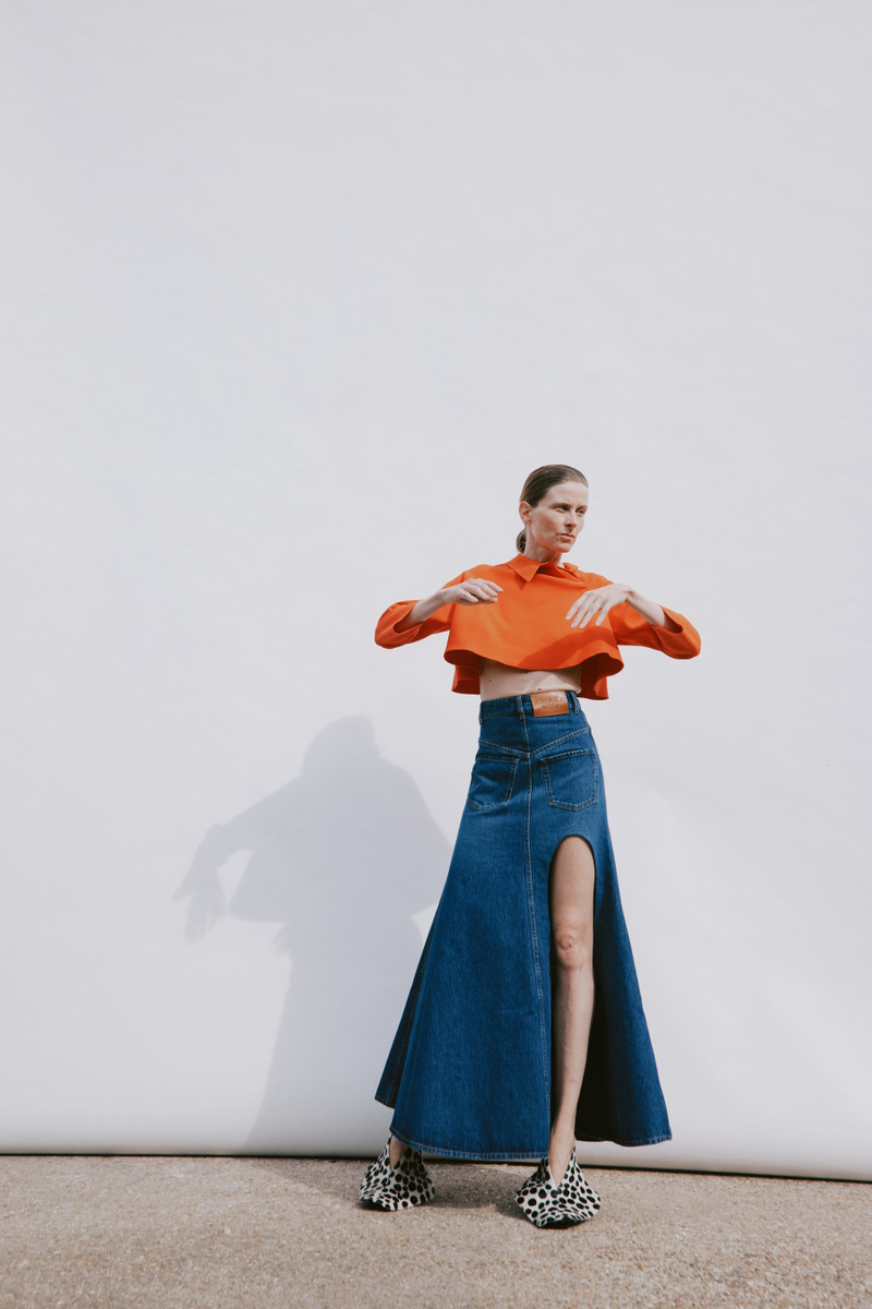 FLARED BACK TO FRONT SKIRT WITH CUTOUT CLASSIC BLUE WASH 1