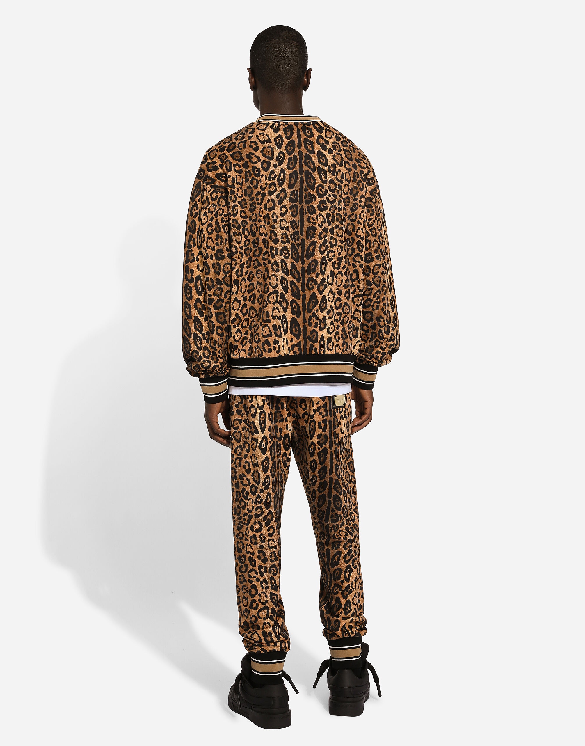 Round-neck sweatshirt with leopard-print Crespo and tag - 3