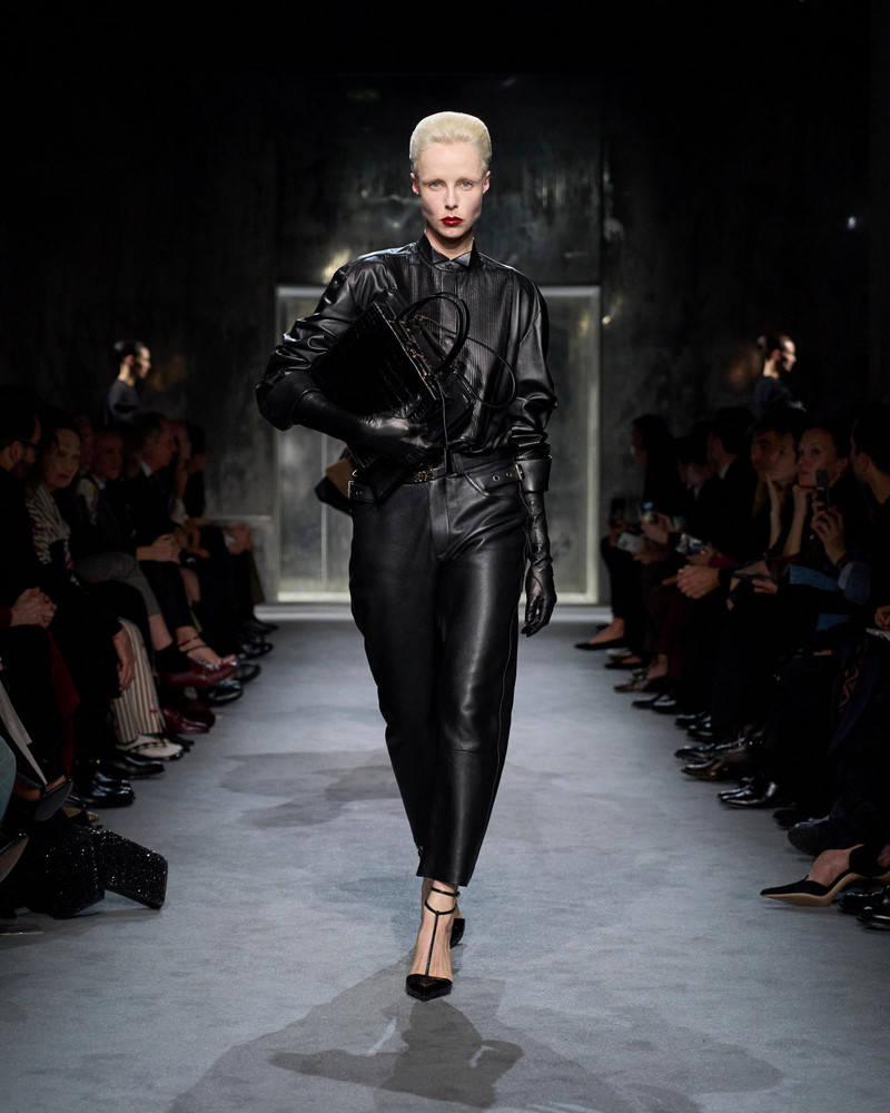 TOM FORD FRENCH PLONGE TUXEDO SHIRT outlook