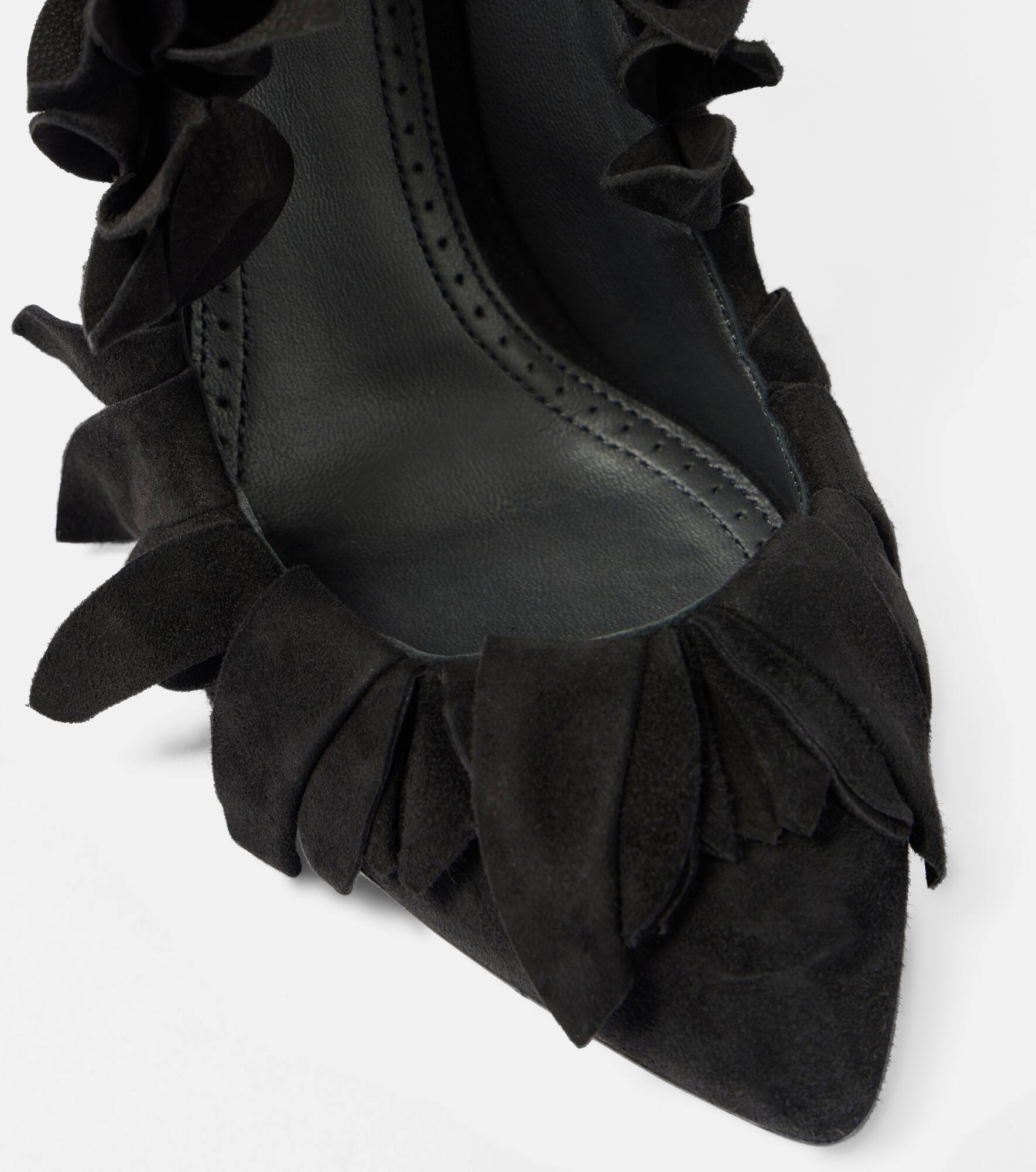 Petal ruffled suede pumps - 5