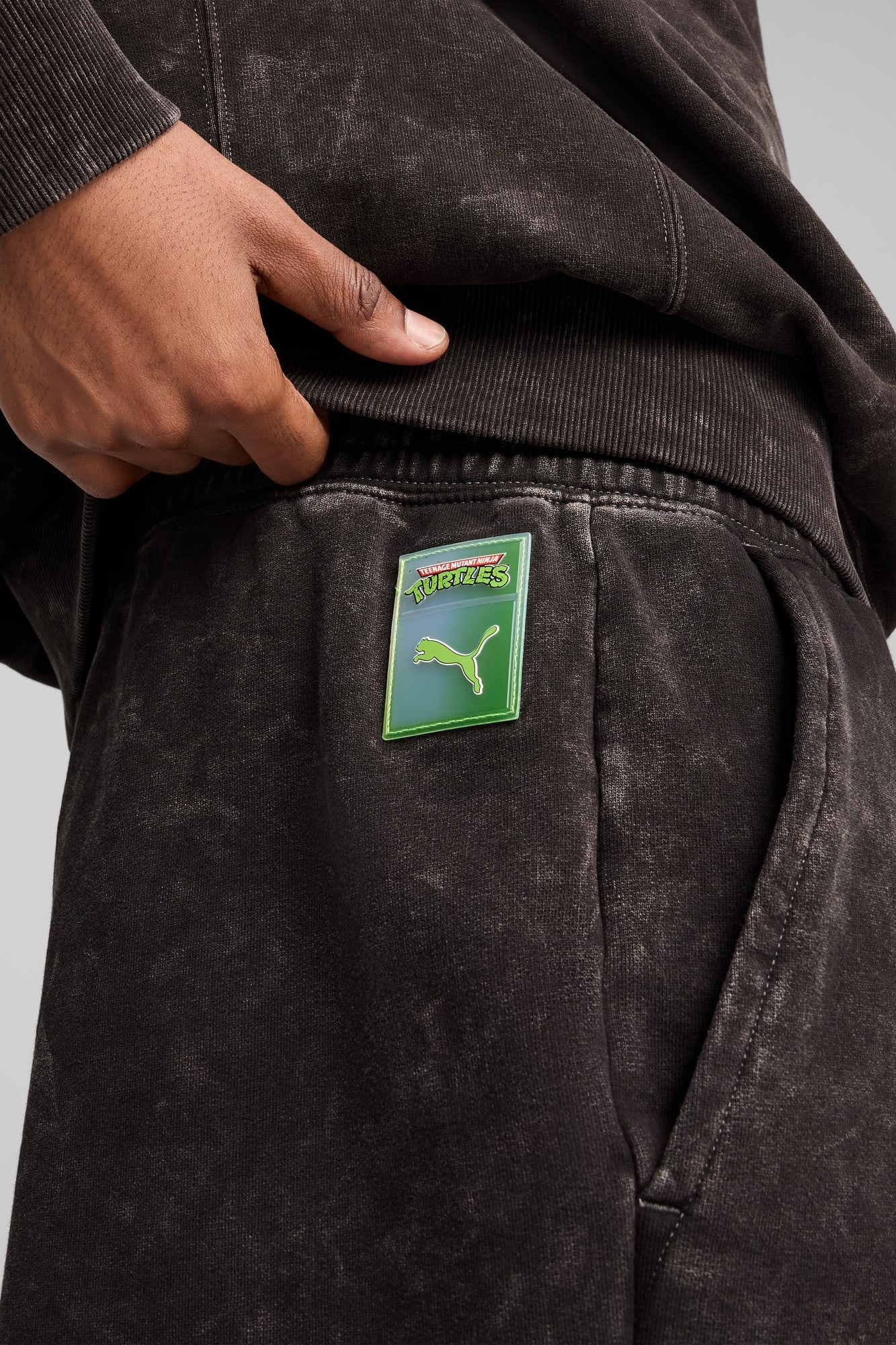 PUMA x TMNT Men's Relaxed 7" Shorts - 7