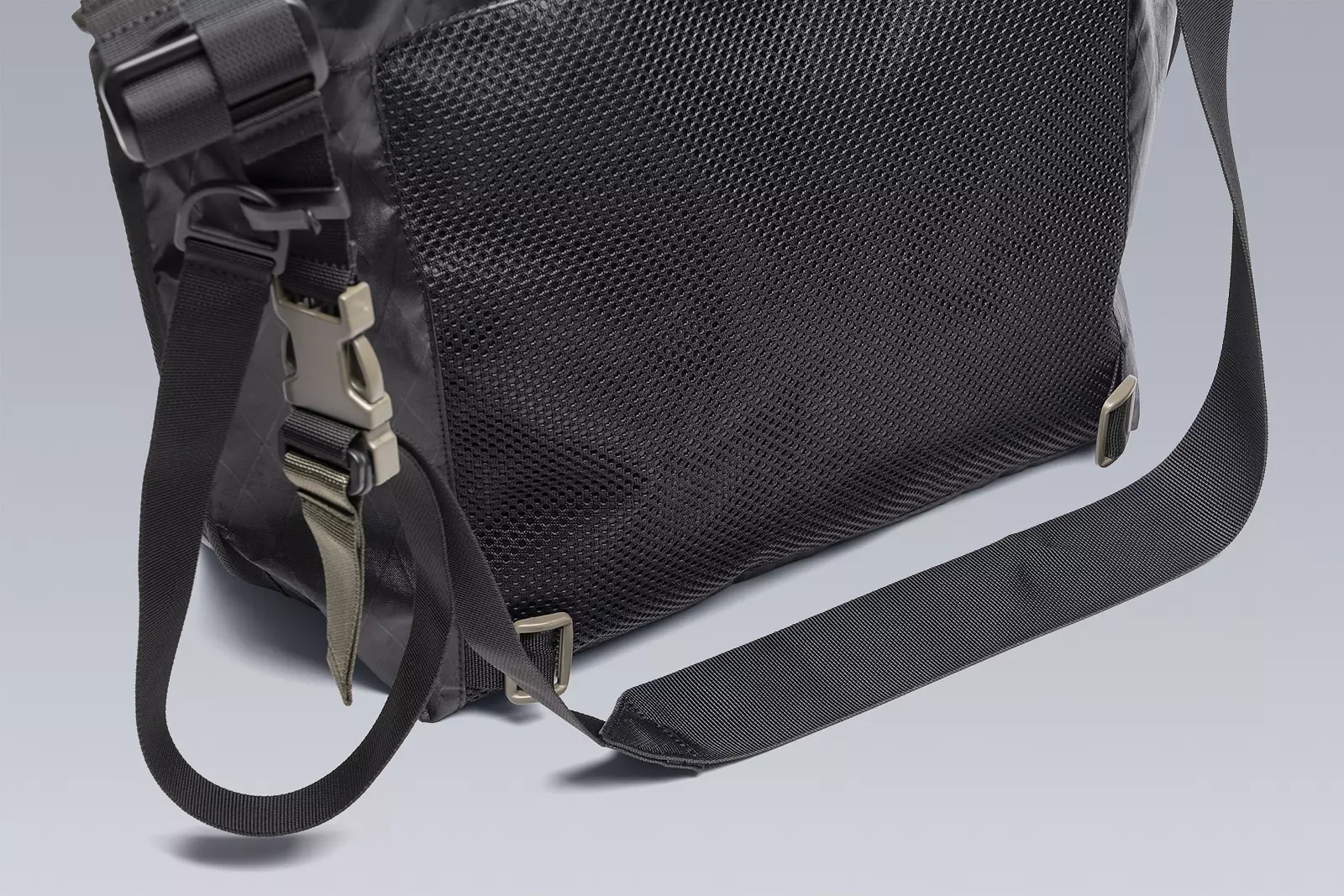 Acronym 3A-1-CR Bag Review - YouTube
