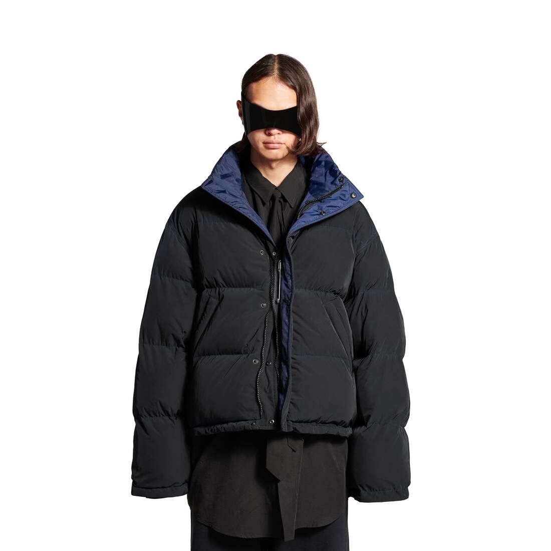 Men's Loop Sports Icon Reversible Puffer in Black - 7