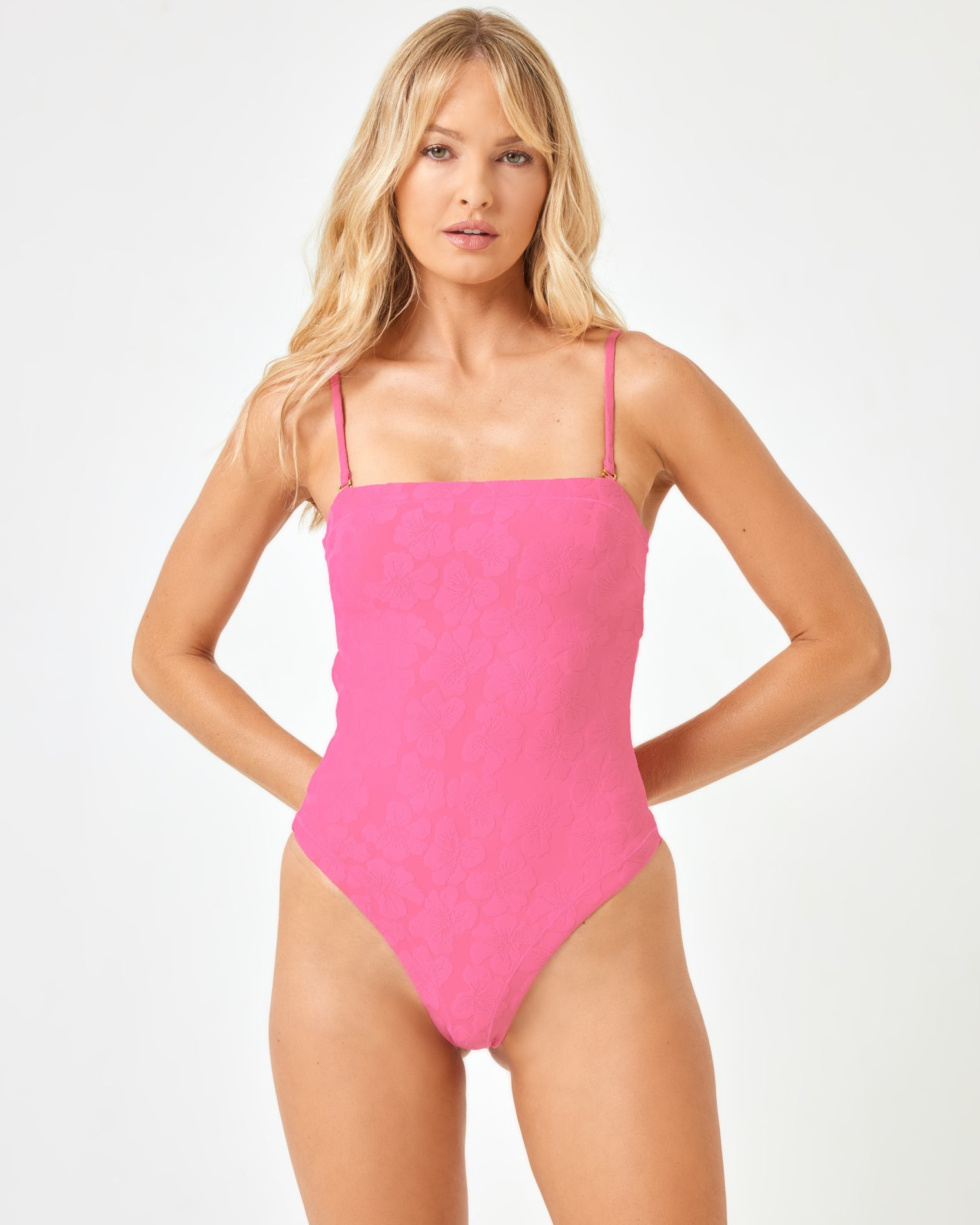 La Femme One Piece - 4