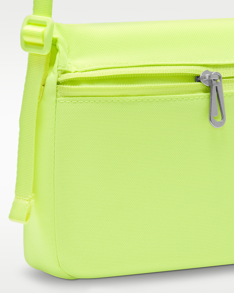 Nike Sportswear Women's Futura 365 Crossbody Bag (3L) 6