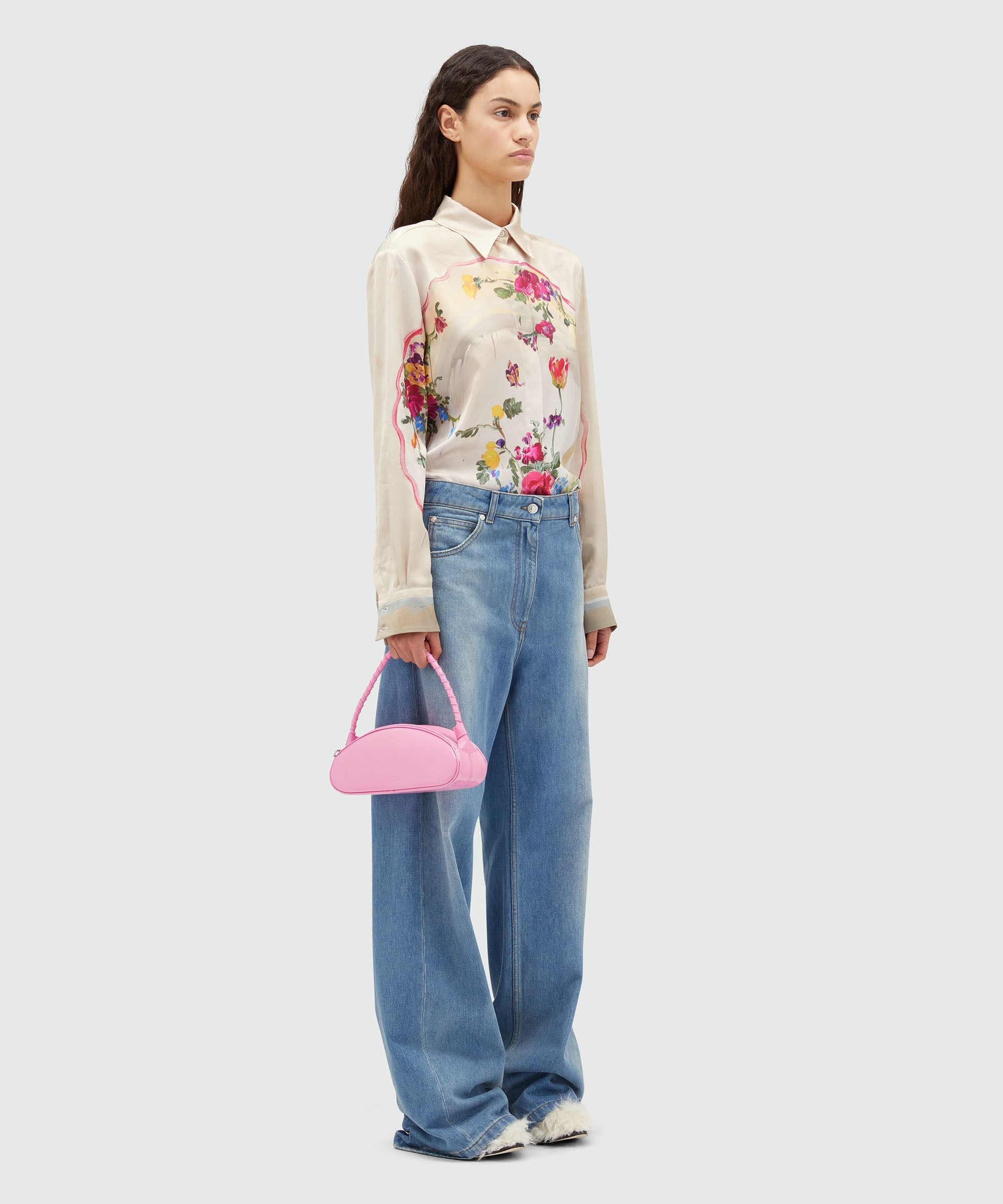 Fluid satin shirt with "Plates" print - 4