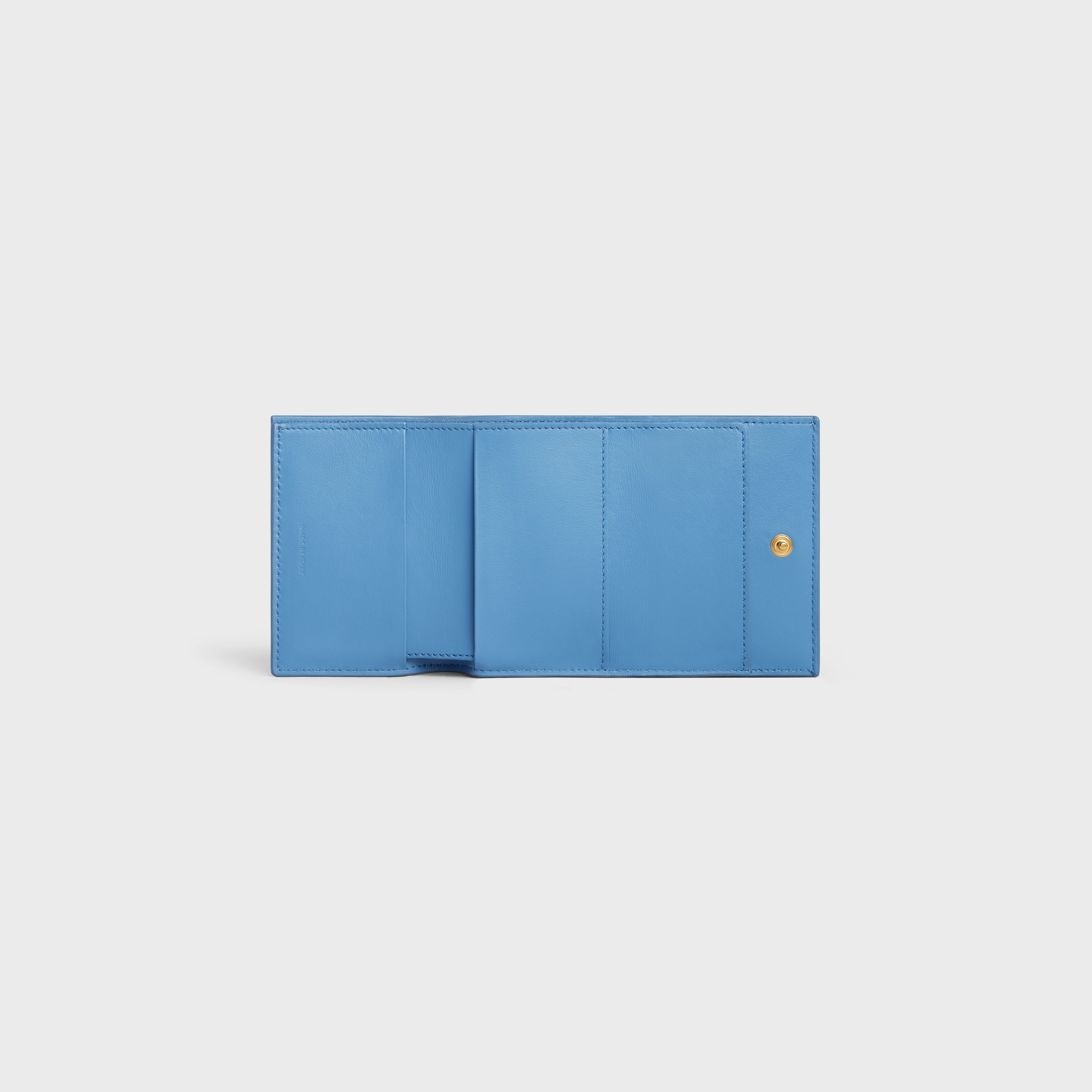 Folded Wallet in Grained Calfskin - 4