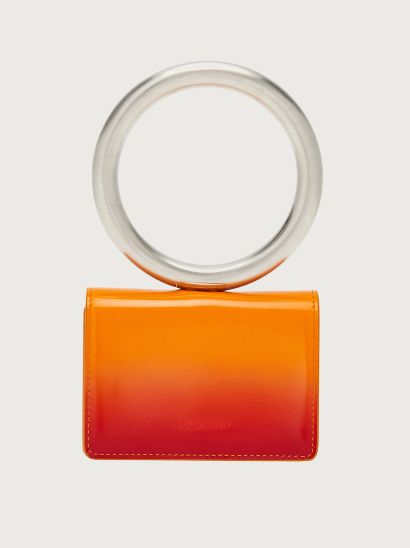 Micro pouch with airbrushing 1