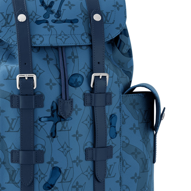 Louis Vuitton Christopher MM outlook