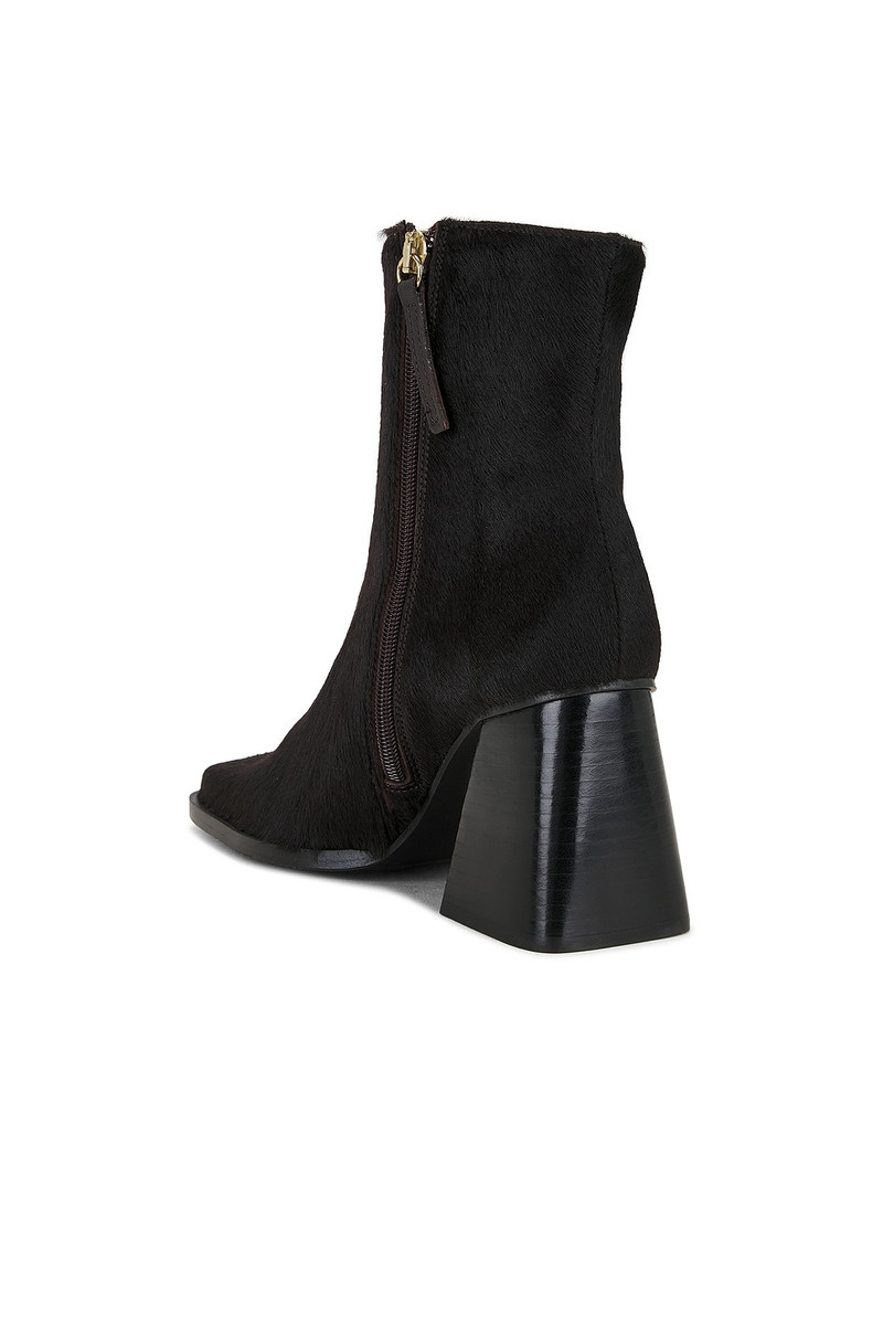 South Boot 3