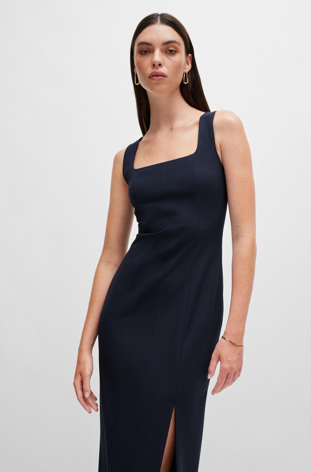 BUSINESS DRESS WITH SEAMING DETAILS - 5