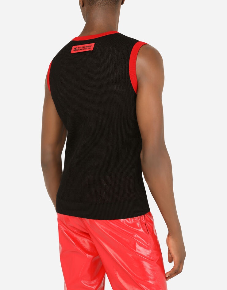 Mesh singlet with patch detailing - 5