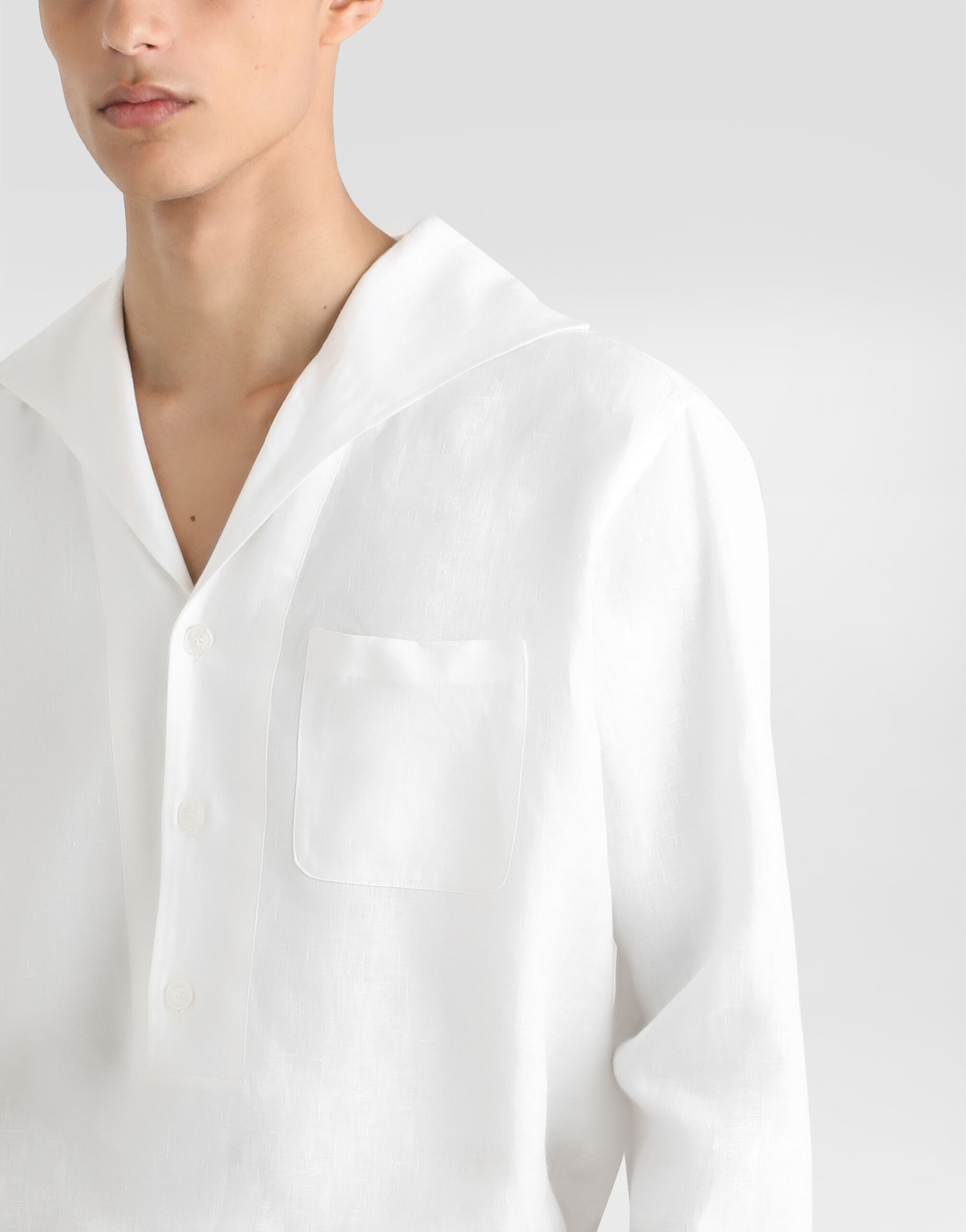 Three-button long-sleeved linen shirt - 4