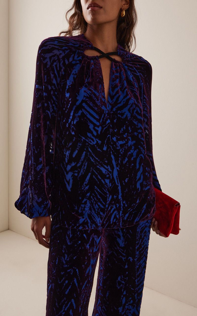 SILVIA TCHERASSI Ximena Velvet Top navy outlook