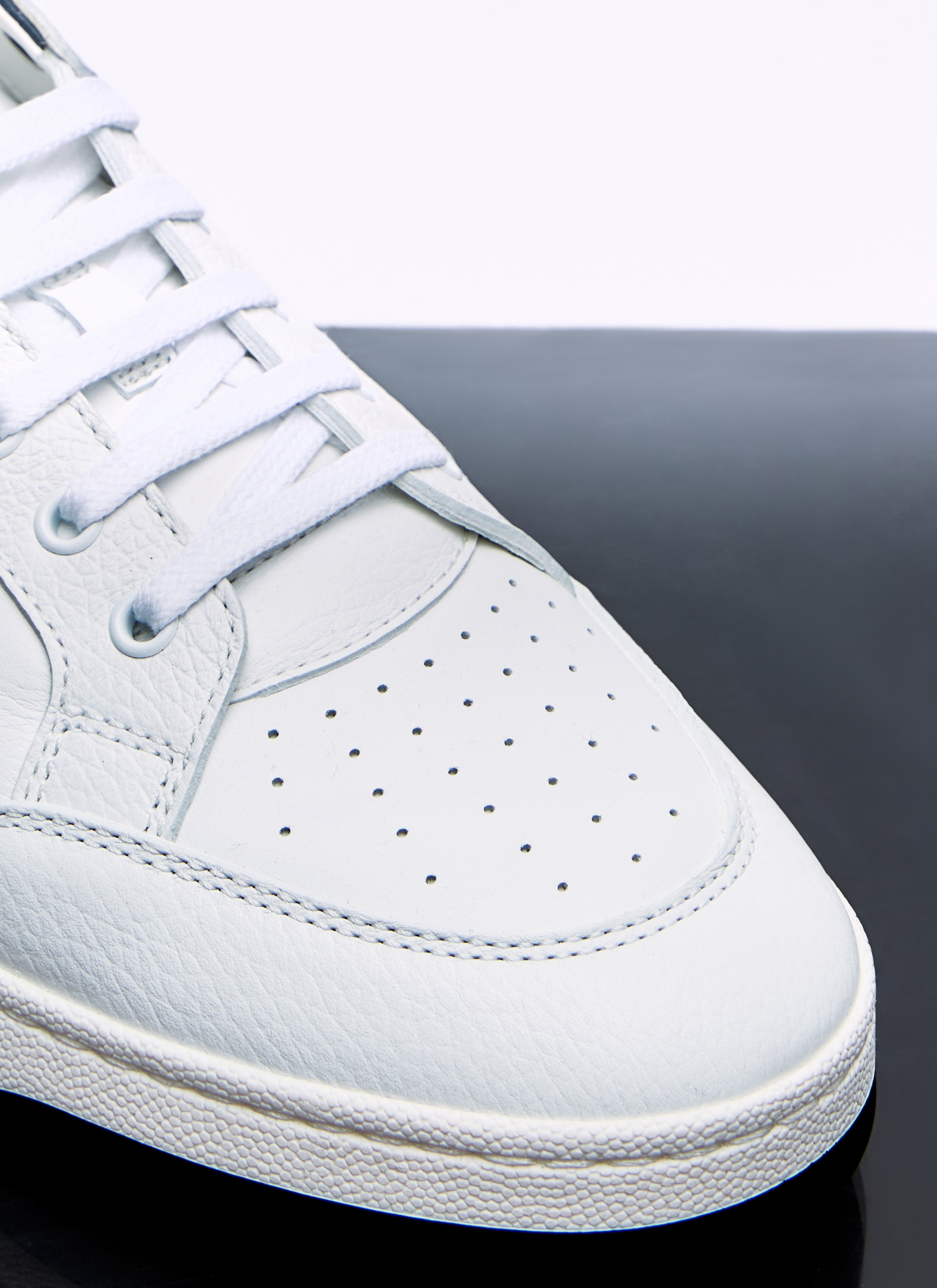 Saint Laurent Men Sl 61 Low Top Sneakers - 2