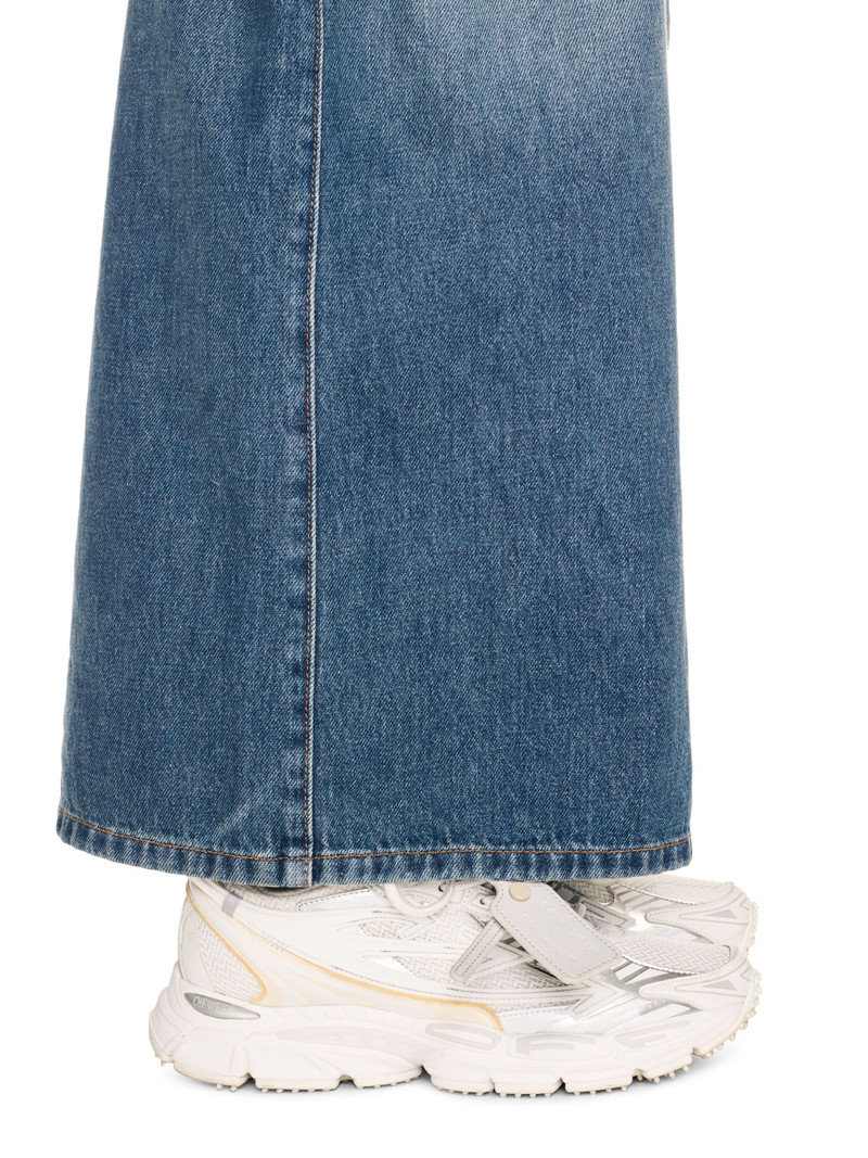 Off-White Full White Be Right Back outlook