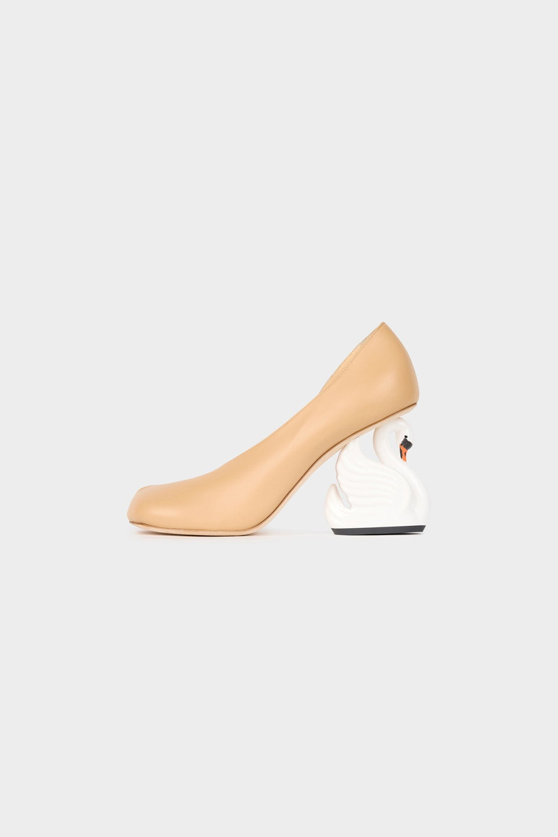 CHRISTINE COUSIN SHOES WITH SWAN HEEL NUDE 1