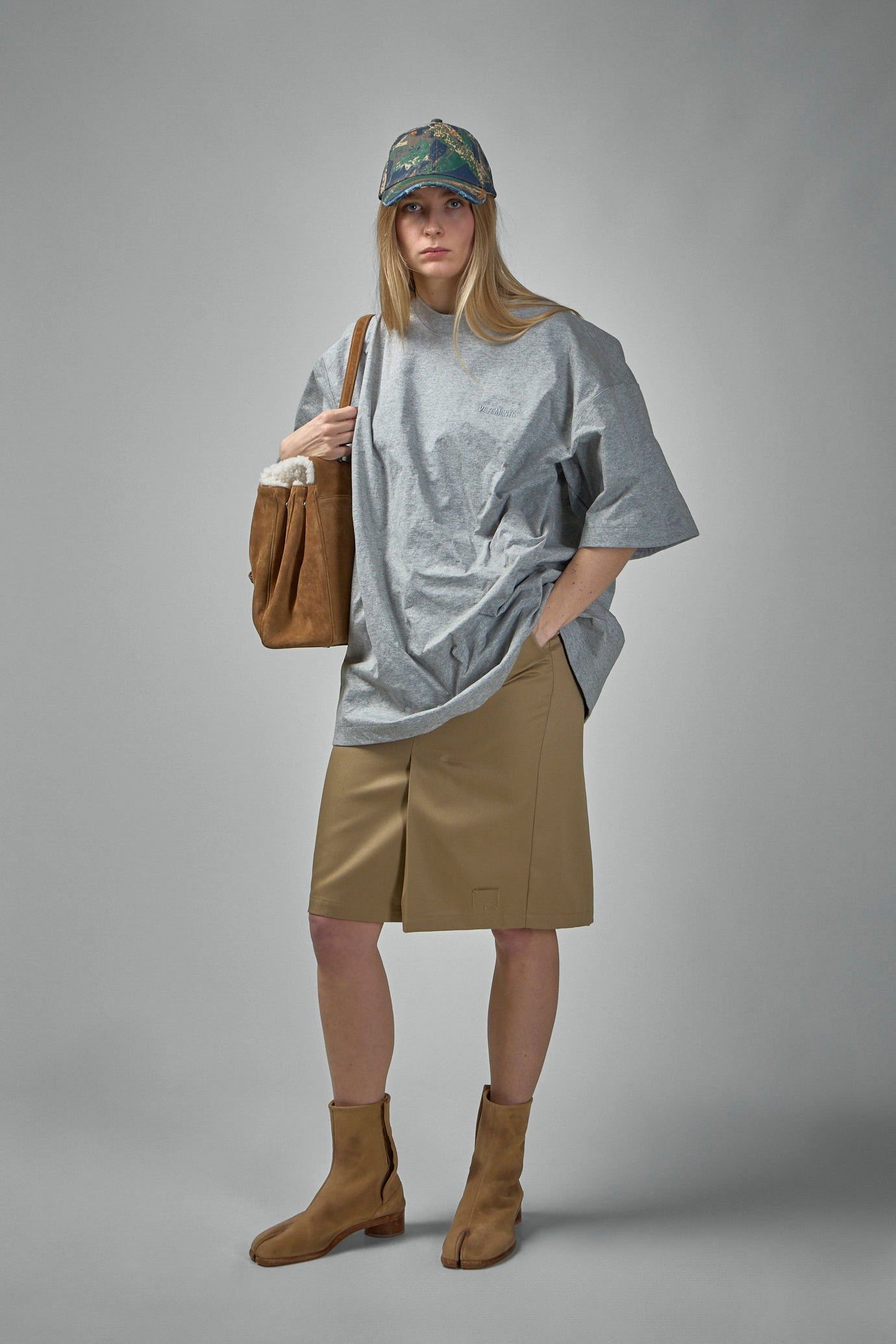 Metalized Wrinkled Logo Embroidered T-Shirt - 4
