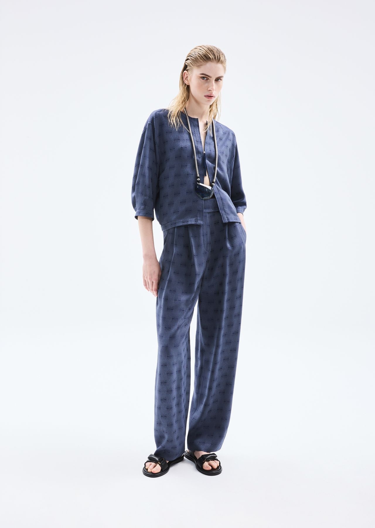 Jacquard viscose zip-up shirt - 6