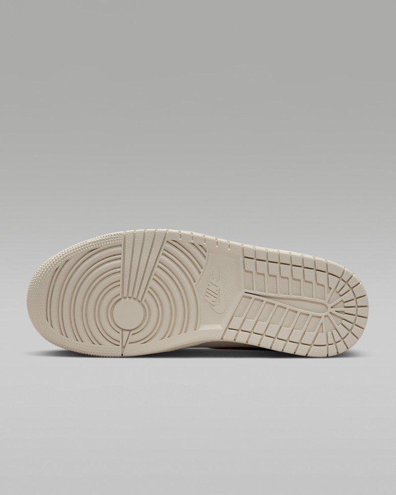 Jordan Air Jordan 1 Low SE Women's Shoes outlook