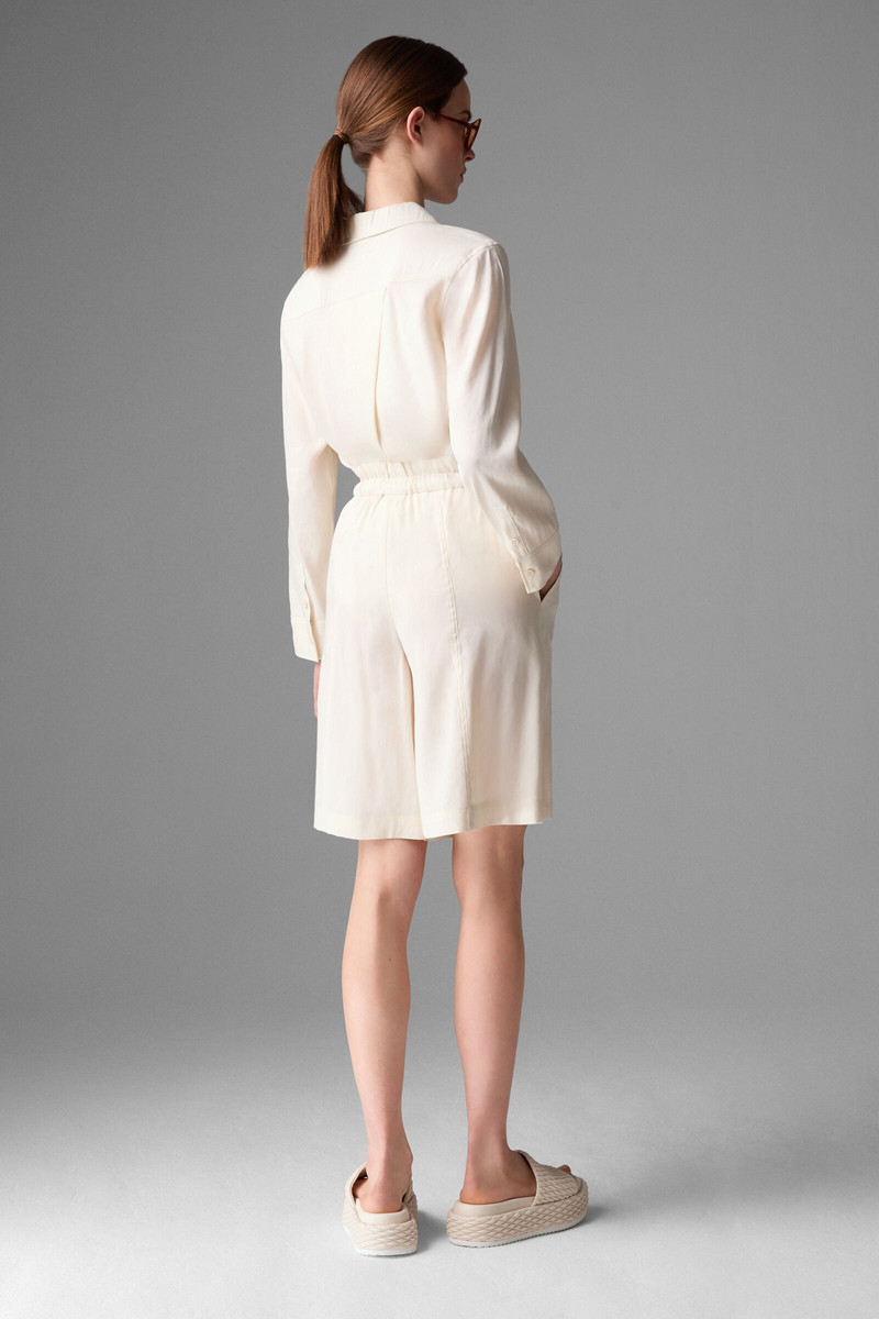 Reana Shorts in Off-white 3