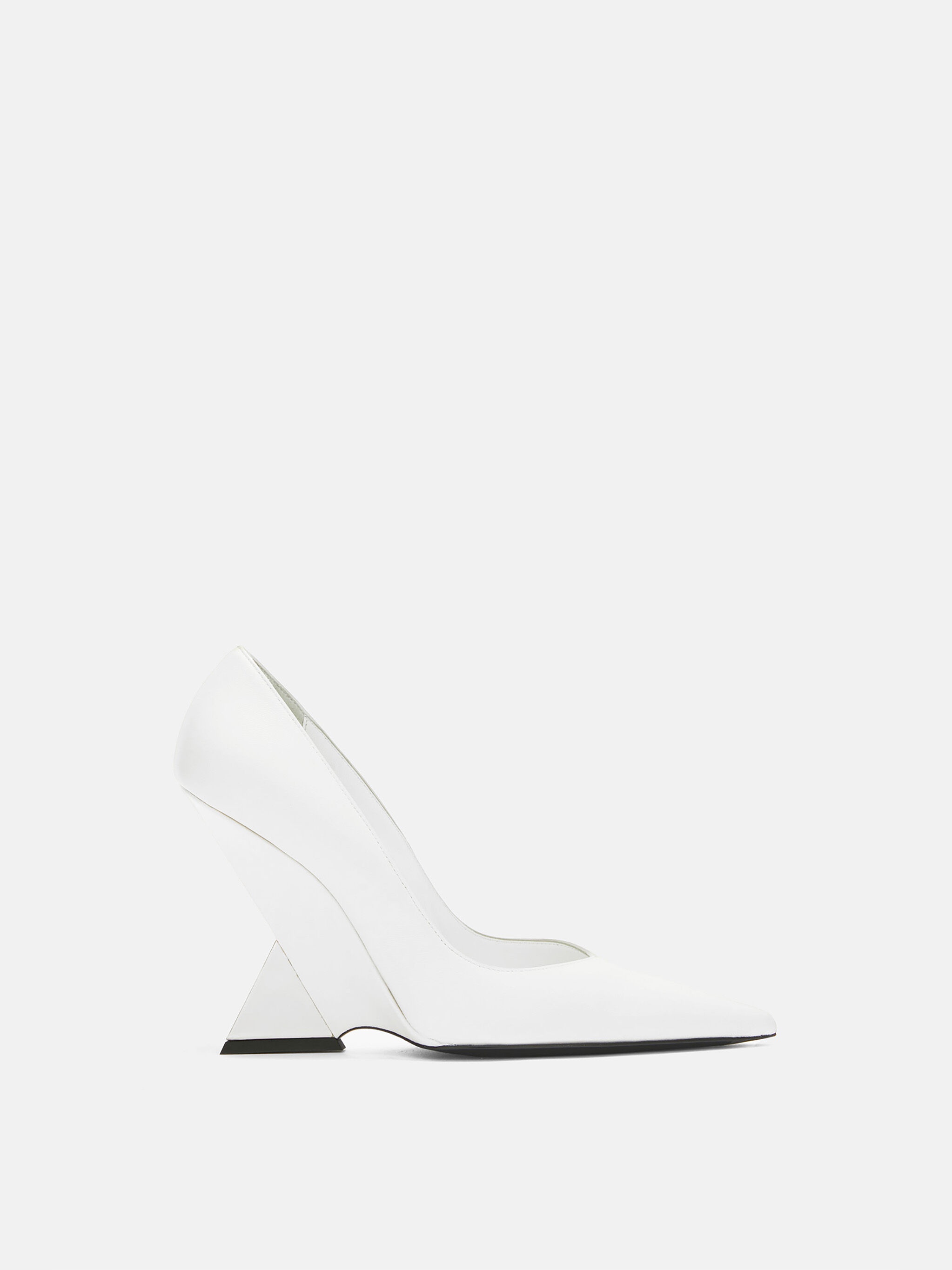 ''CHEOPE'' WHITE AND SILVER PUMP - 1