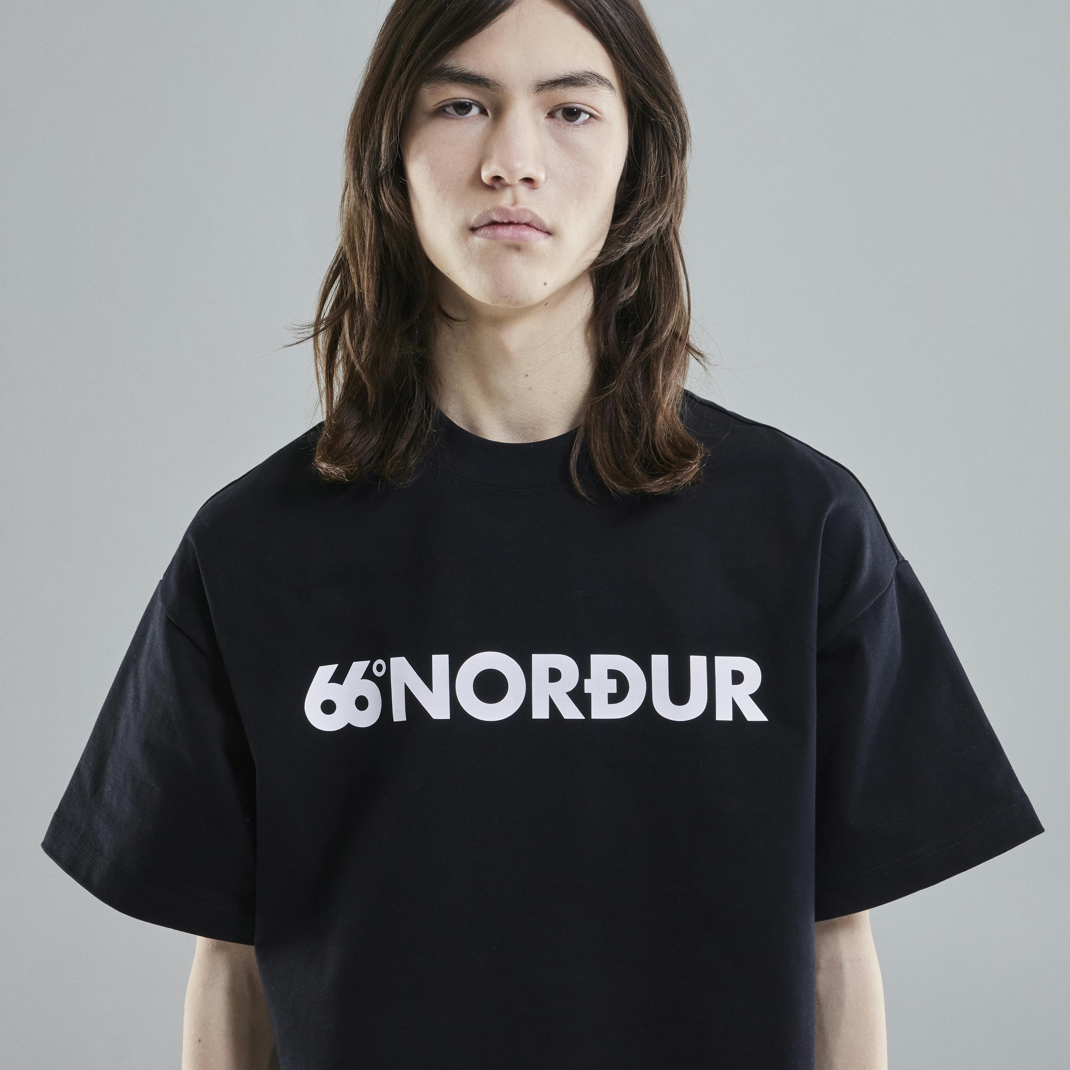 Hringbraut T-Shirt (Unisex) - 4