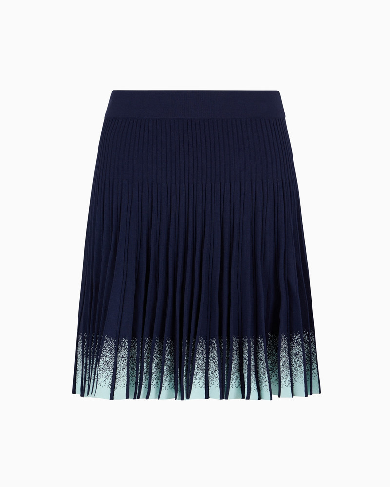 Pleated knit skirt with gradient ribbing 1