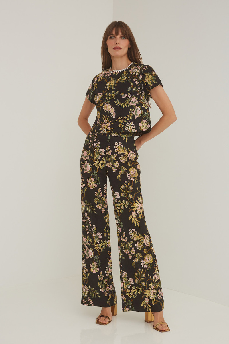 Cara Cara Josephine Pant
The Best Fitting Pant In A Sophisticated Floral Print outlook