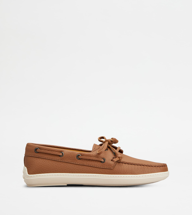 BOAT SHOES IN LEATHER - BROWN 1
