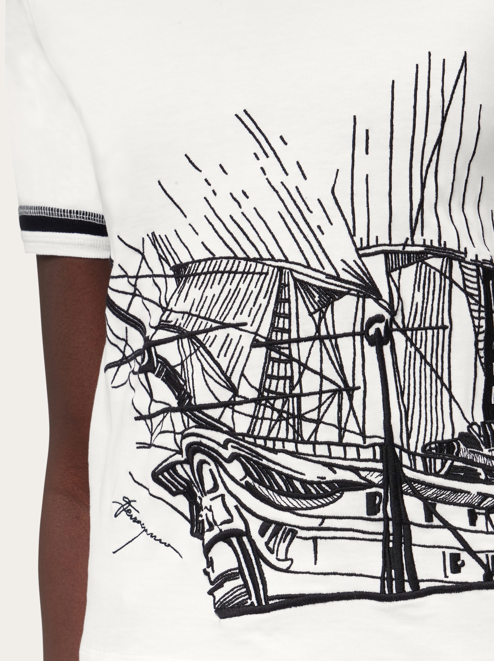 Embroidered t-shirt - 4