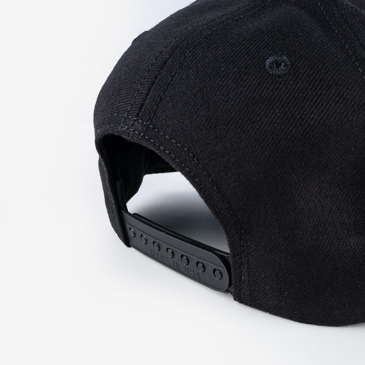 Iron Heart '20th Anniversary' Snapback Cap - Black - 6