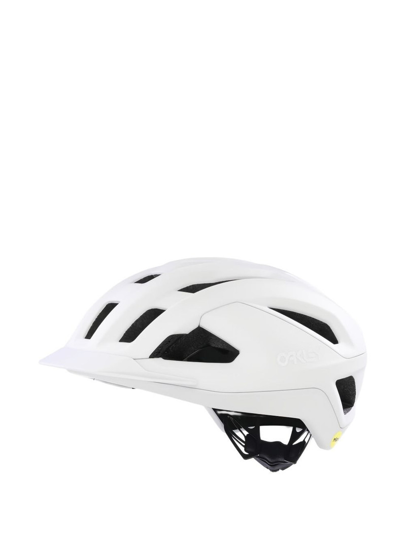 OAKLEY visor-integrated helmet outlook