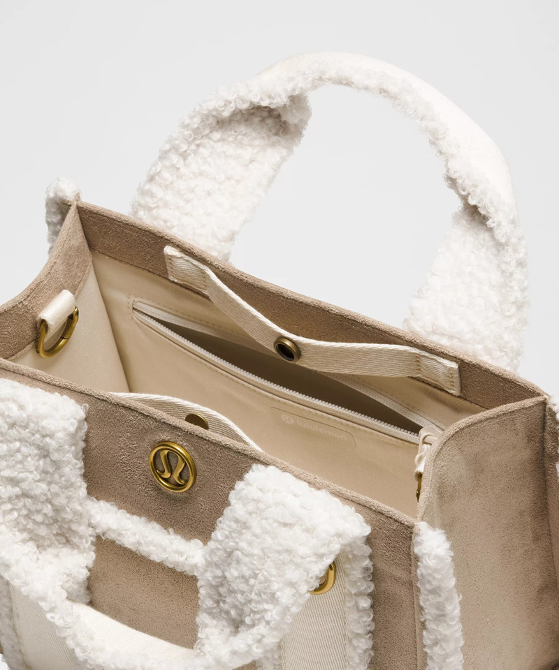 Boxy Mini Tote Bag 4.5L *Faux Shearling Trims 3