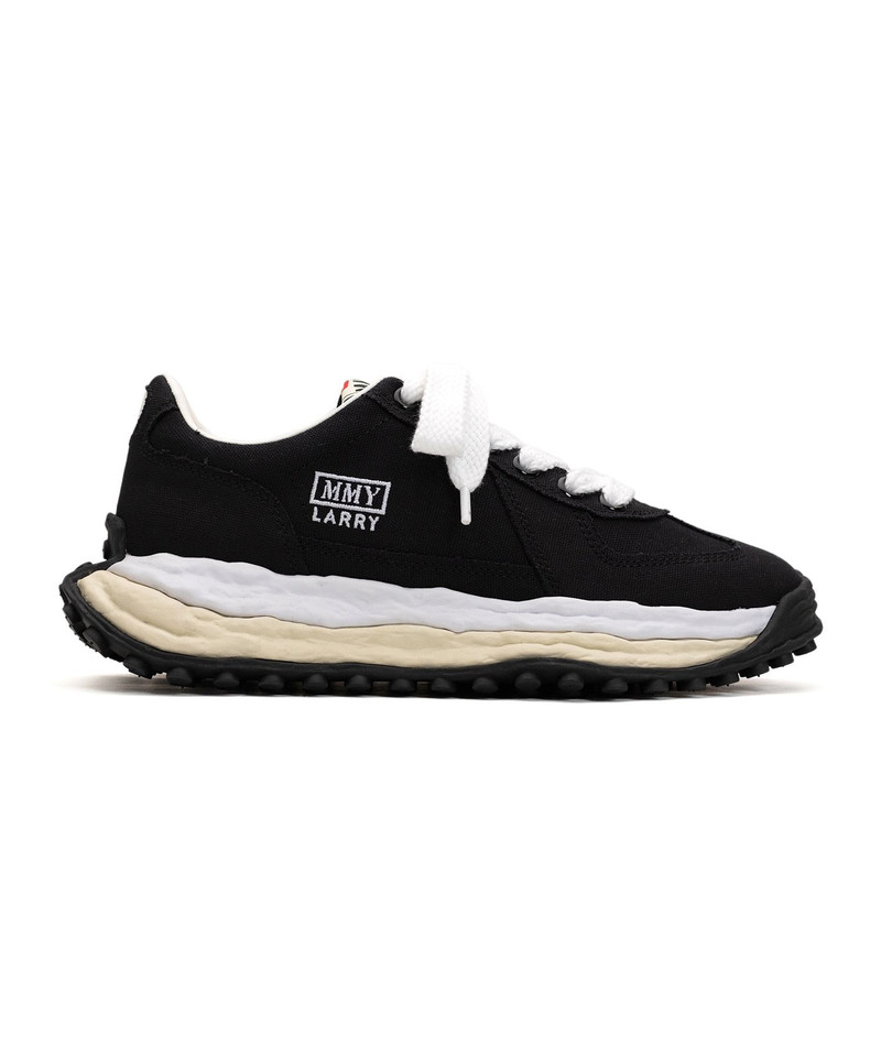"LARRY" OG Sole Canvas Low-top Sneaker 11