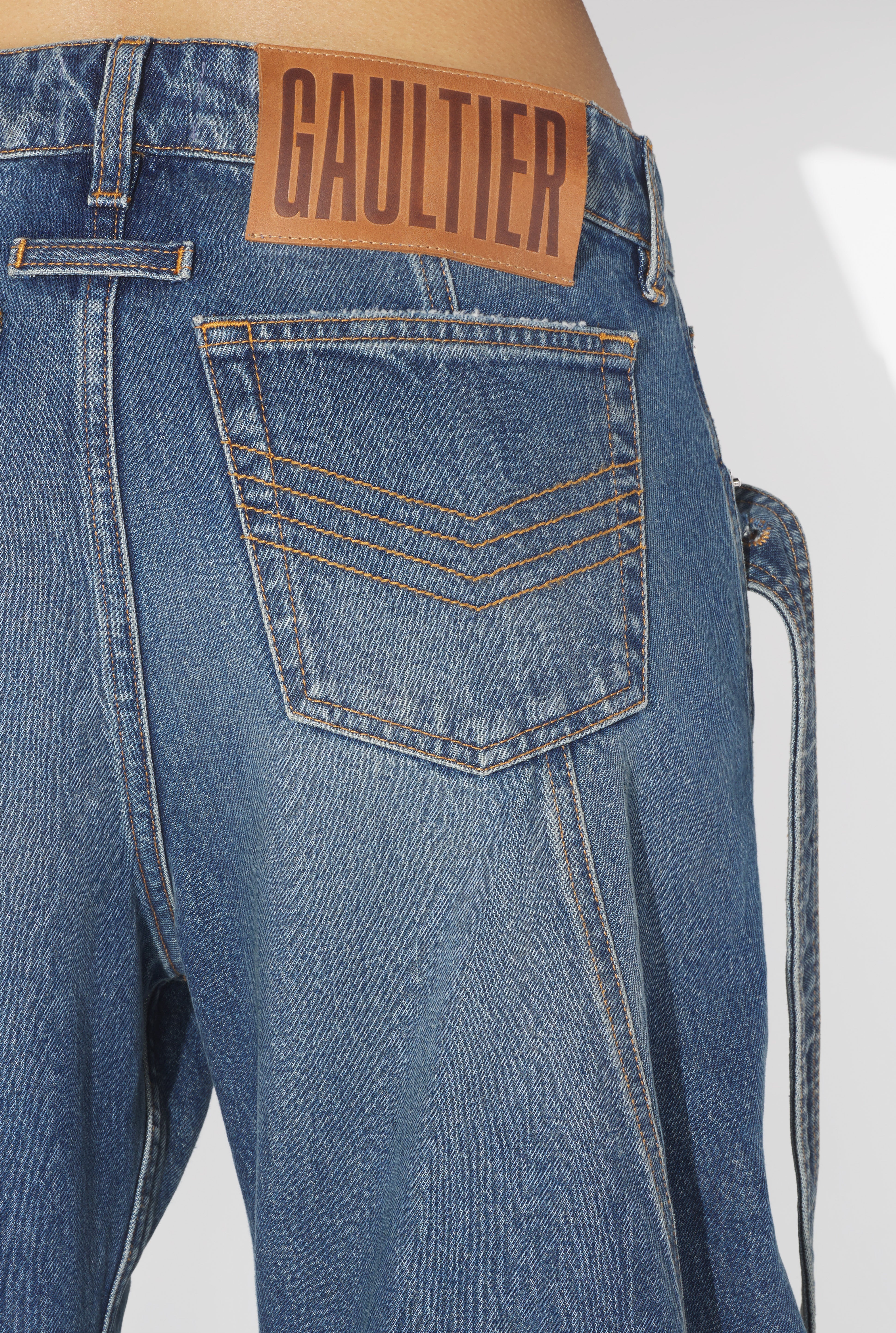 THE BLUE DENIM STRAP JEANS - 5