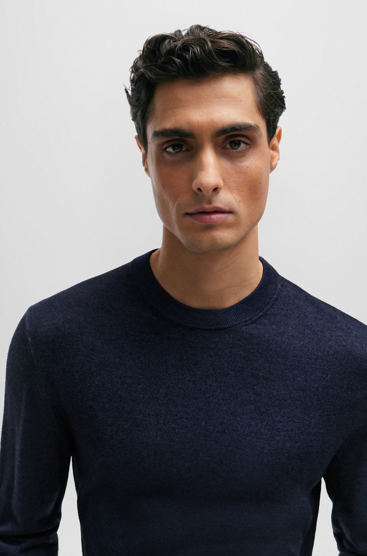 REGULAR-FIT SWEATER IN 100% CASHMERE WITH RIBBED CUFFS - 3