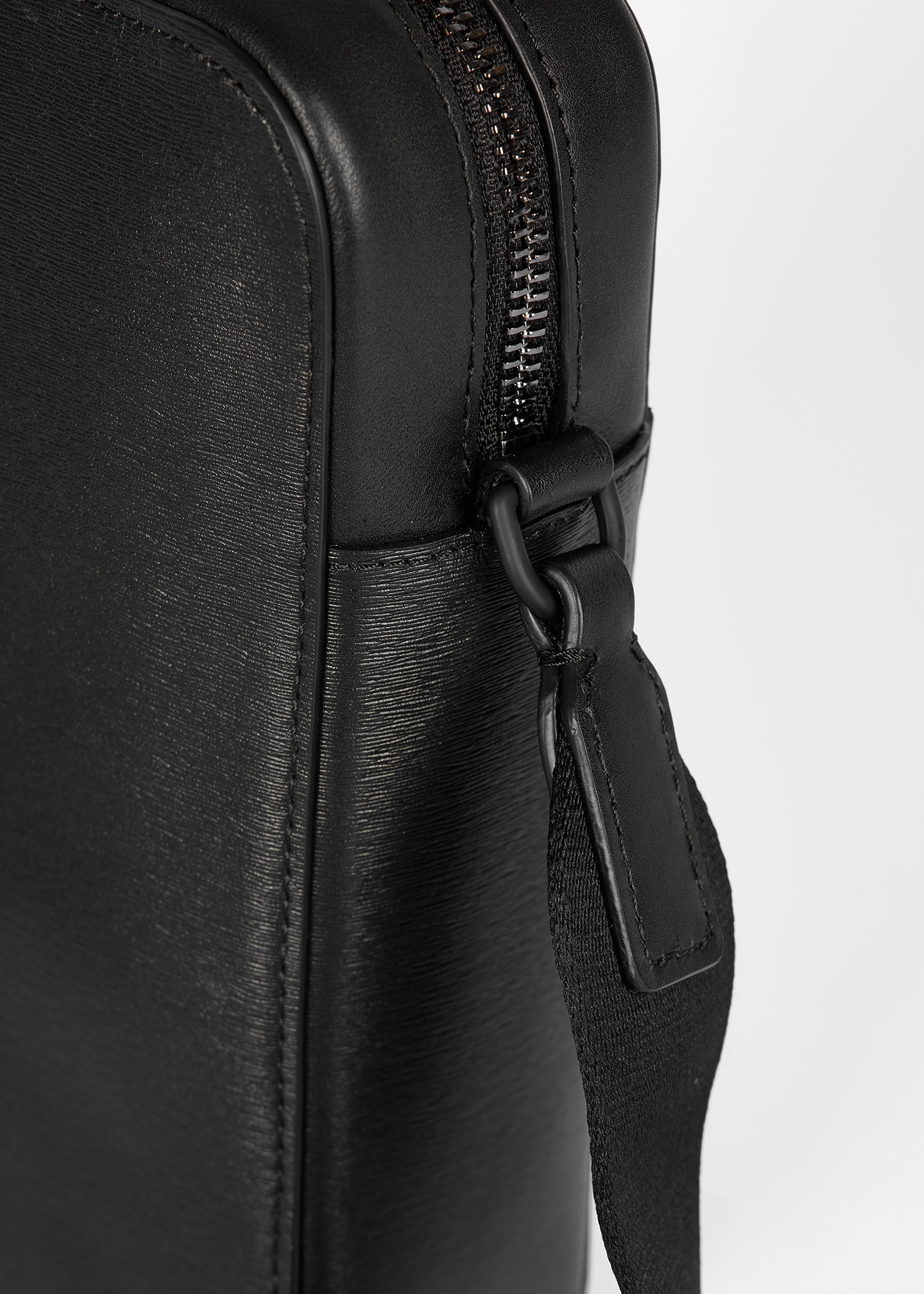 Black Straw-Grain Embossed Leather Large Flight Bag - 5