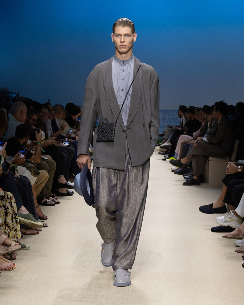JACQUARD VISCOSE, SILK AND LINEN SINGLE-PLEAT TROUSERS 6