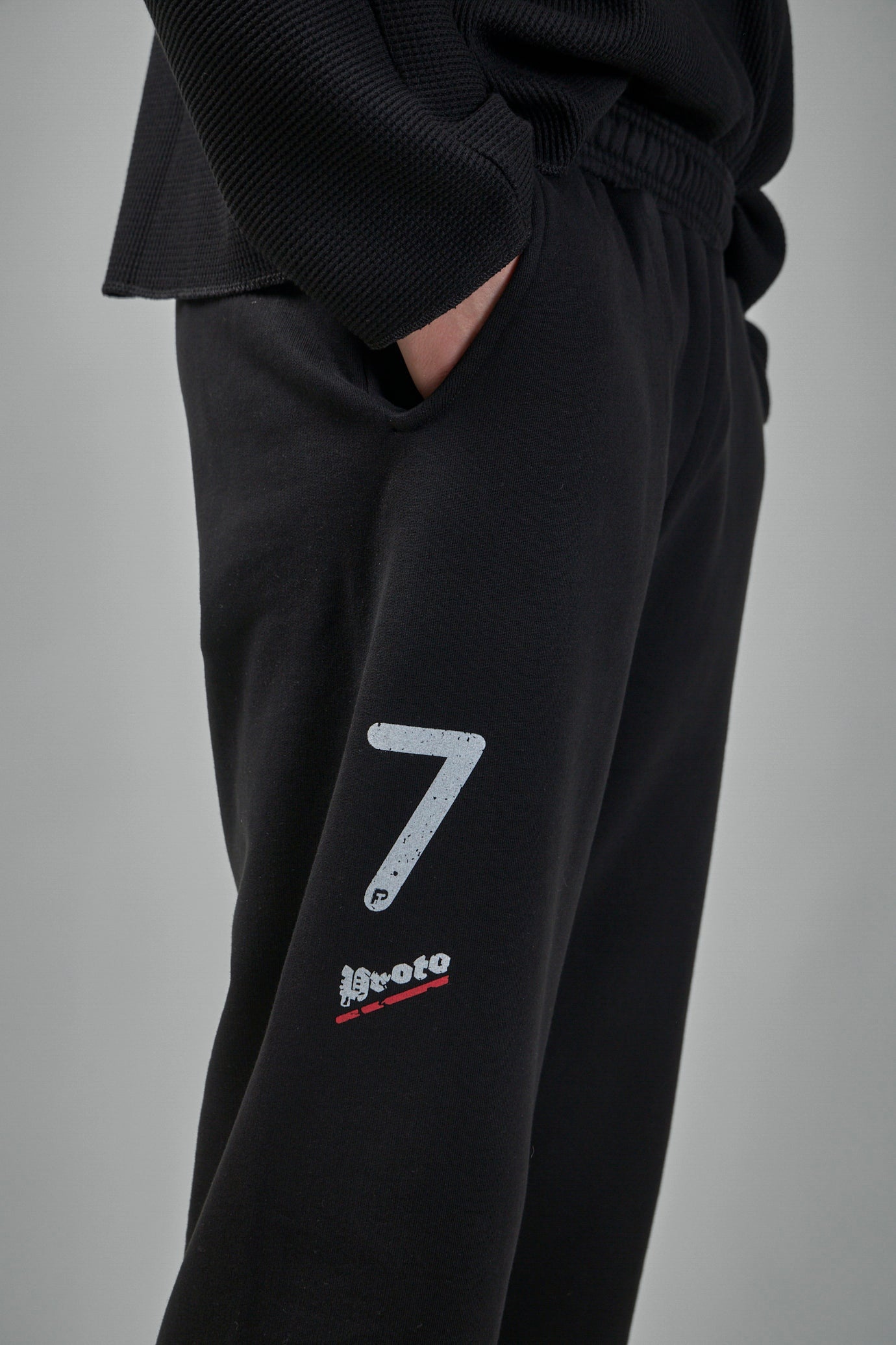 Cropped Sweatpants - 5