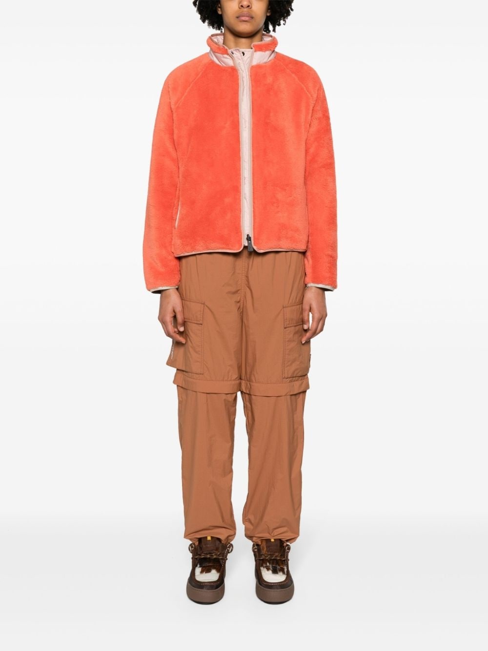 logo-patch lightweight cargo trousers - 2