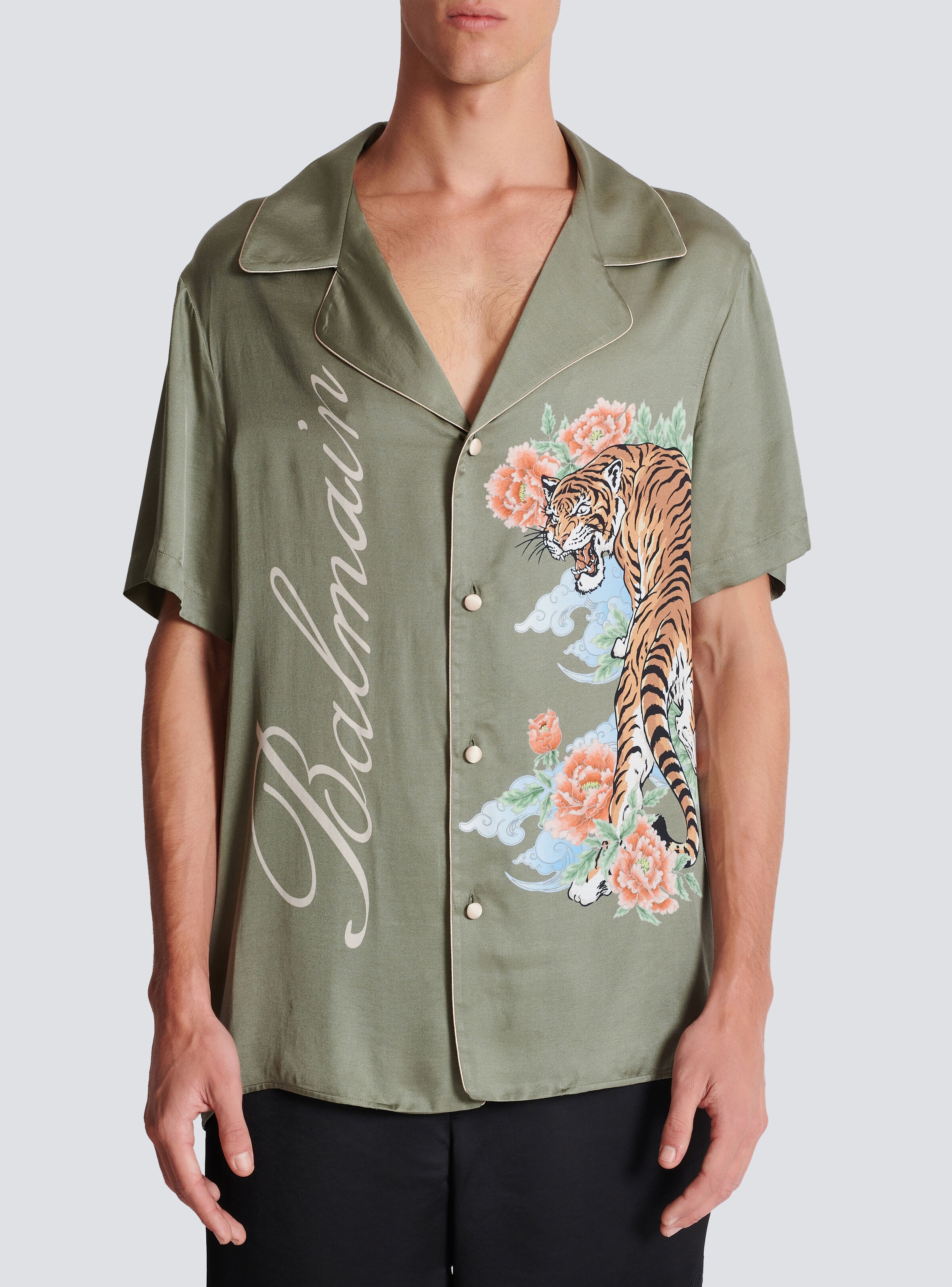 Short-sleeved satin shirt with Tiger print - 5