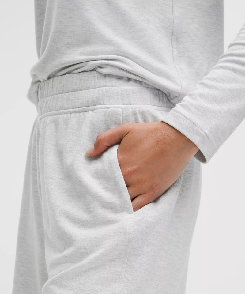 BeCalm Mid-Rise Bermuda Short 4