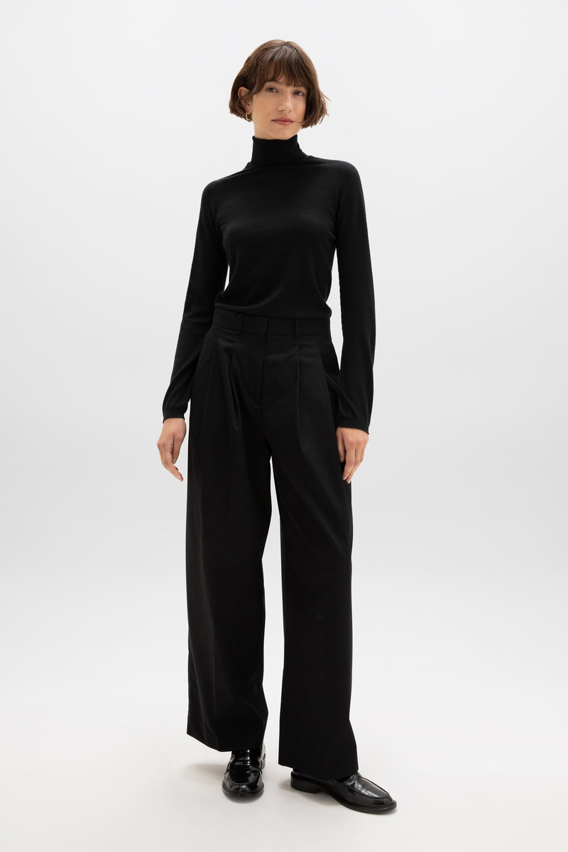 Johnstons of Elgin Superfine Cashmere Black Roll Neck outlook