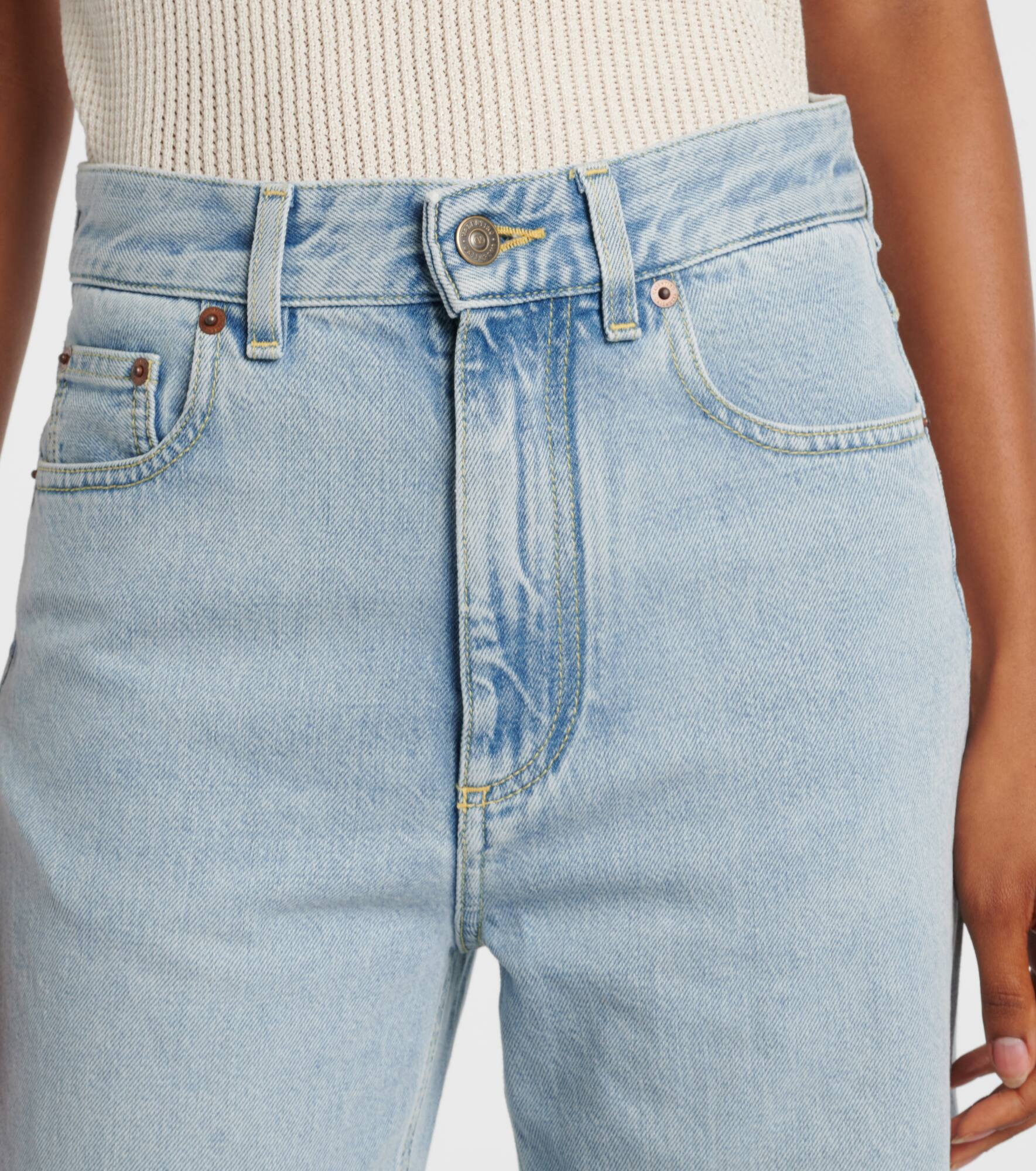 Mid-rise flared jeans - 4